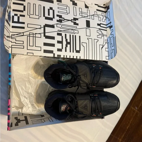 Black and Teal Athletic Sneakers - Picture 2 of 5